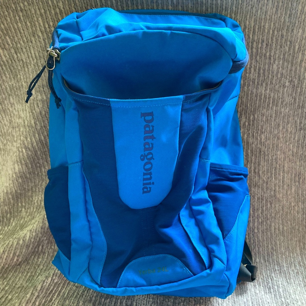 Patagonia Blue Black Hole Yerba 24L Backpack, Hiking, Excellent Condition